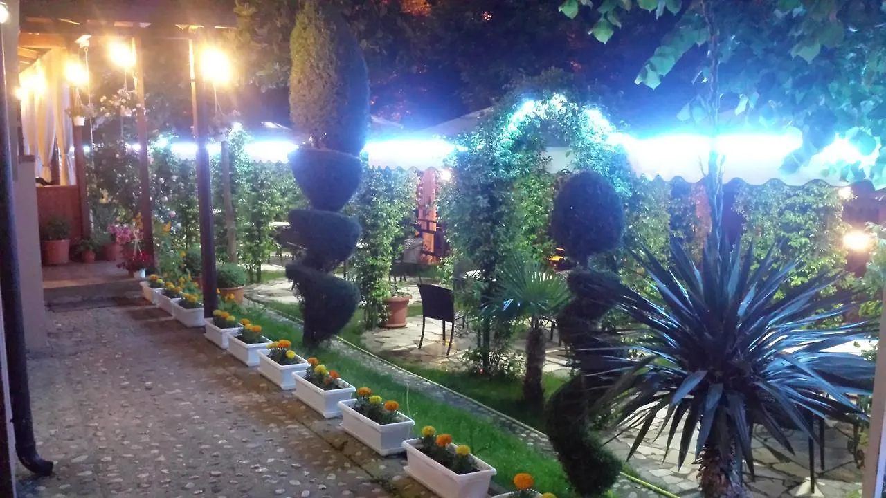 Hotel Vataksi Berdic e Siperme Albania