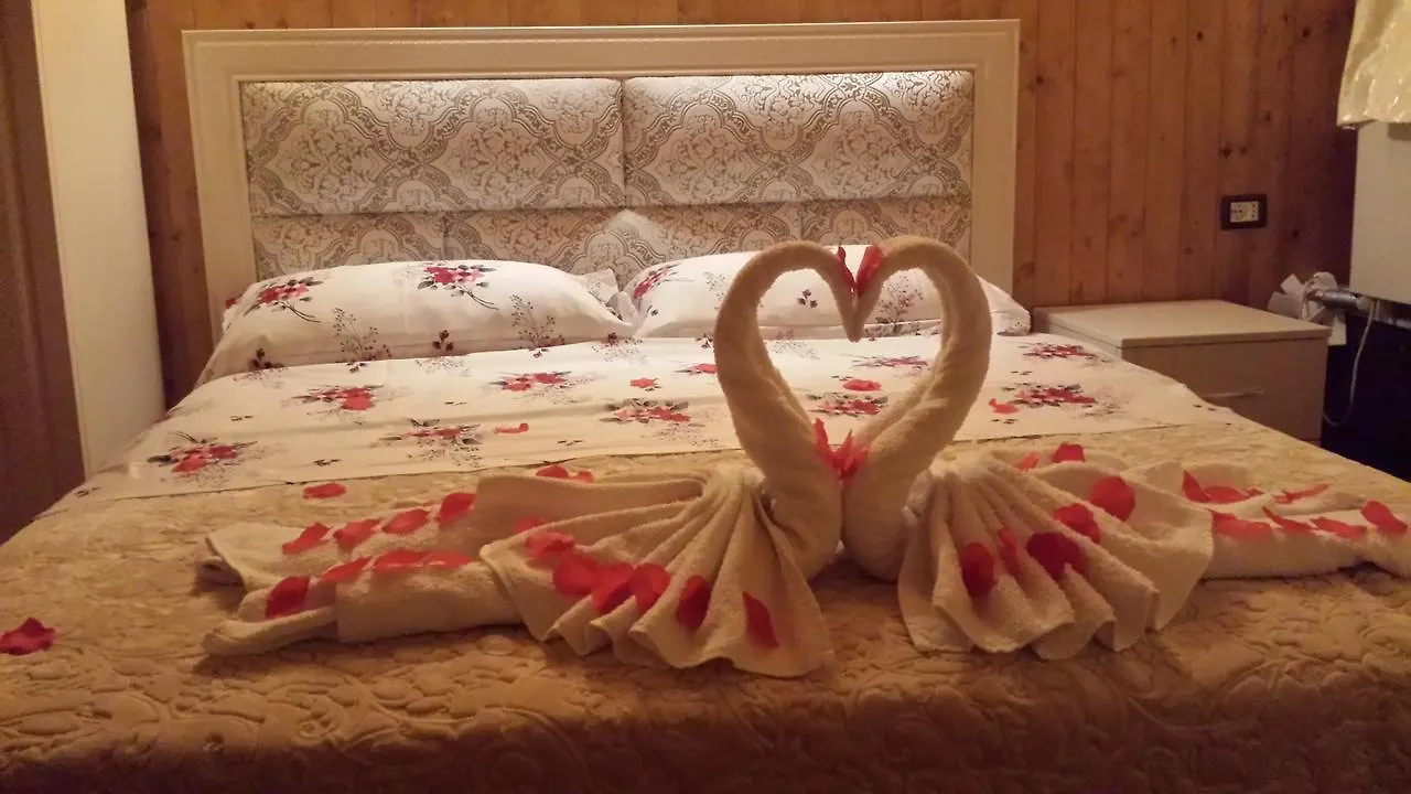 Hotel Vataksi Berdic e Siperme
