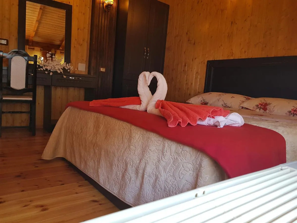 Hotel Vataksi Berdic e Siperme