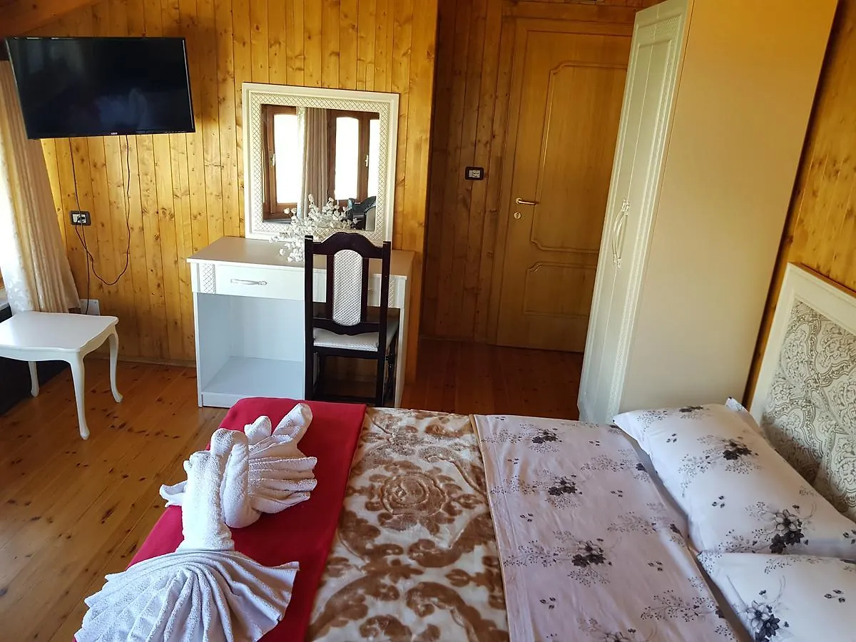 Hotel Vataksi Berdic e Siperme