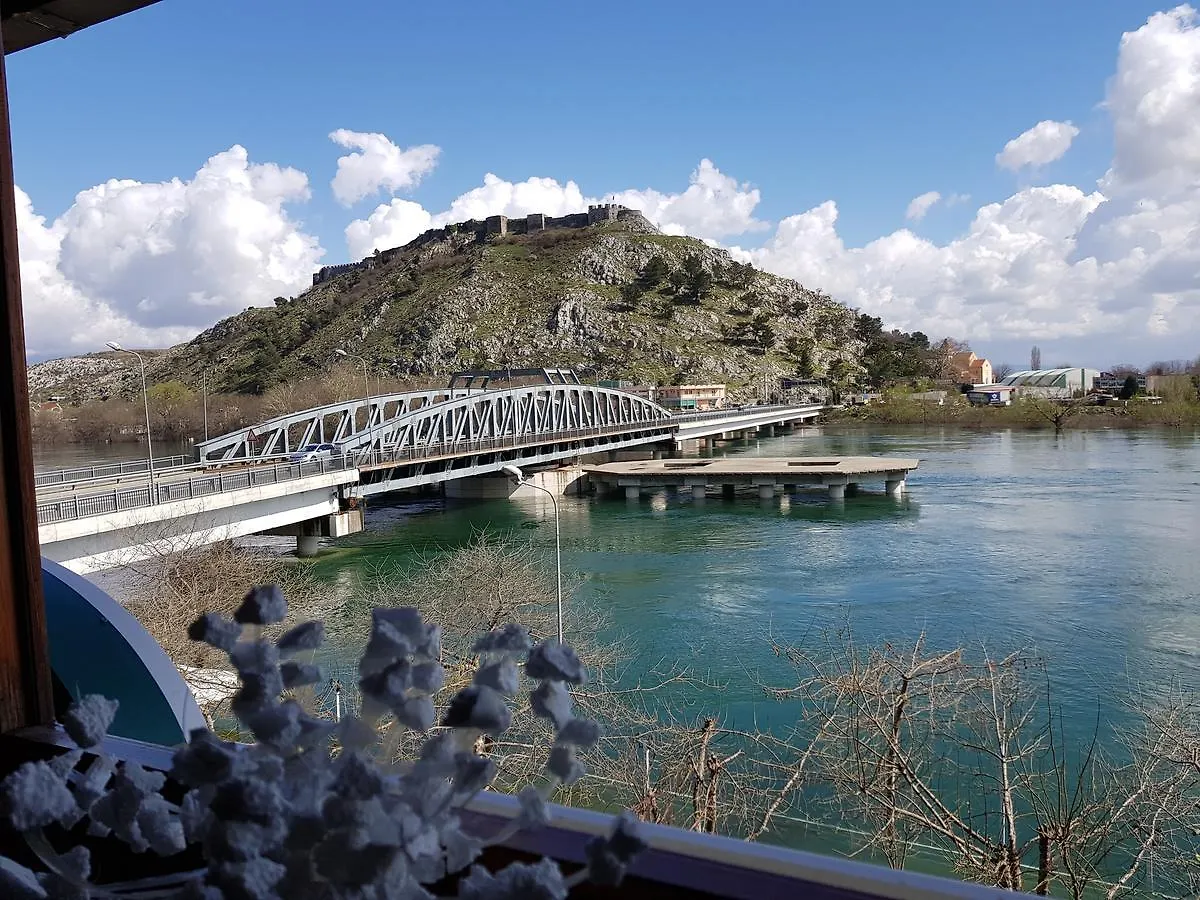 Hotel Vataksi Shkoder